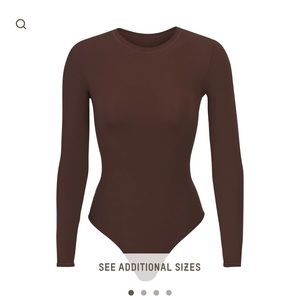 SKIMS Fits Everybody Long Sleeve Crew Neck Bodysuit in Cocoa